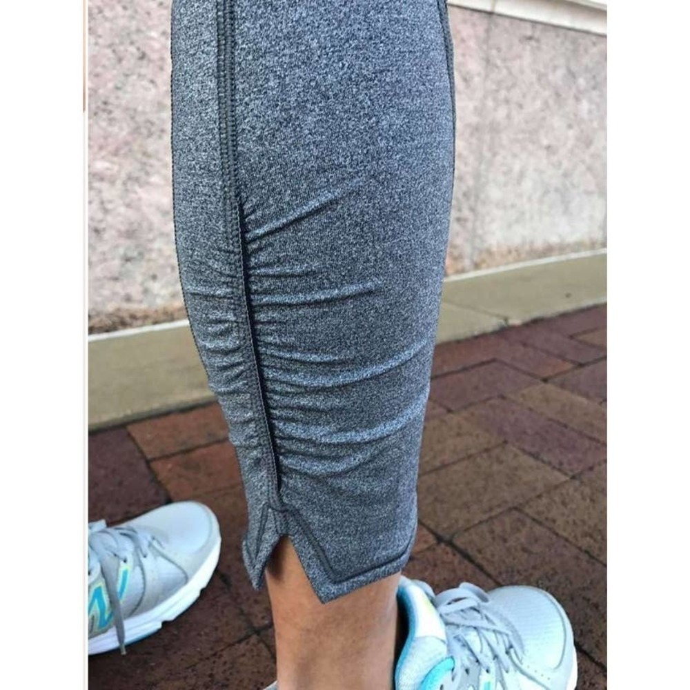 LULULEMON On Your Mark Crop (23") Heathered Black / Black Size 6 Active Running - Picture 13 of 15